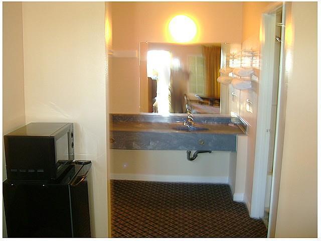 Hotel Corona Ca - Hwy 91 Camera foto