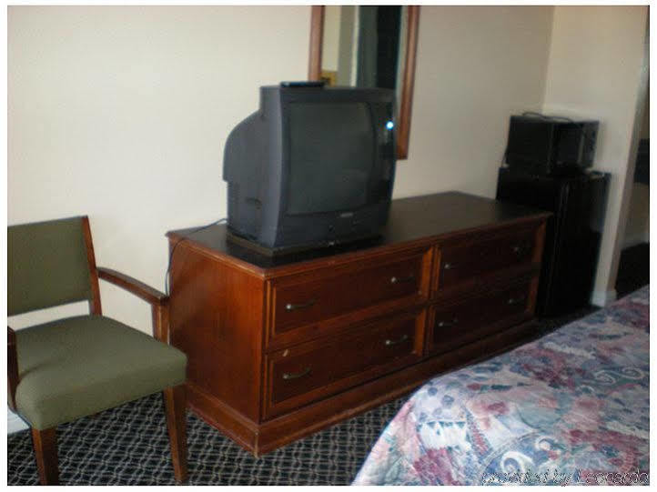 Hotel Corona Ca - Hwy 91 Esterno foto